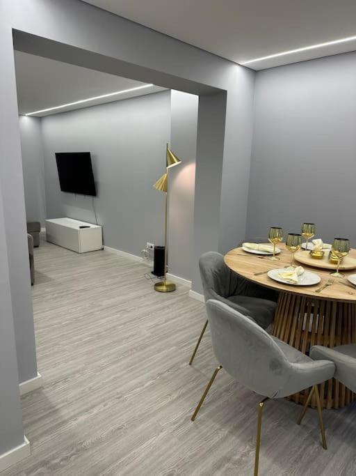 Duplex Com Jacuzzi Em Olival Basto Apartment Lissabon